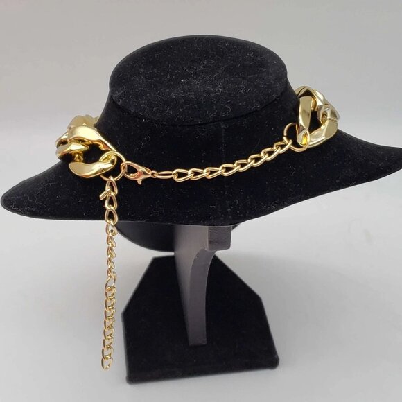 Authentic Louis Vuitton Lock and Key Gold Color with Gold Plated Chain Necklace - Picture 5 of 11